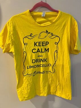 Keep Calm and Drink Limoncello Yellow Graphic Tee Sorrento Size Large